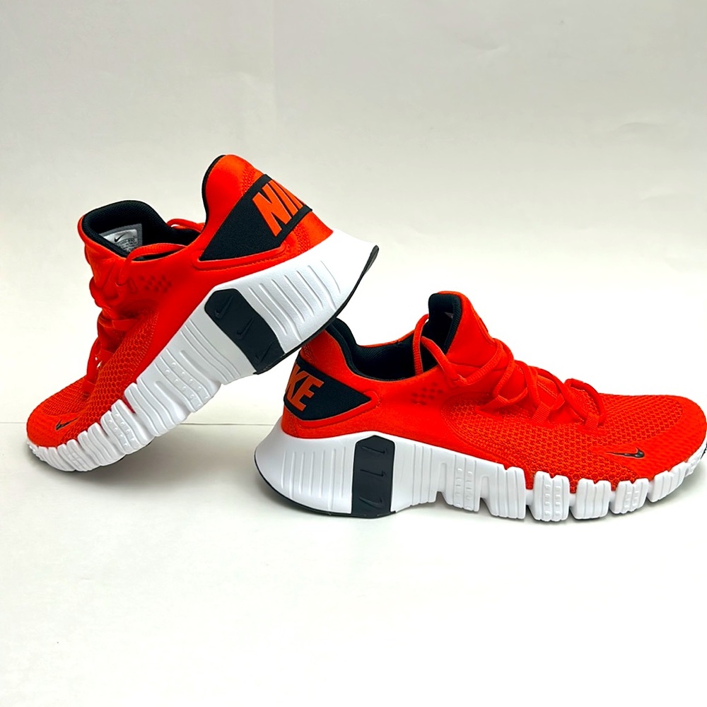 Men’s Nike Metcon 4 Size 9.5 CT3886-890